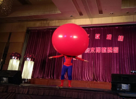 人入氣球